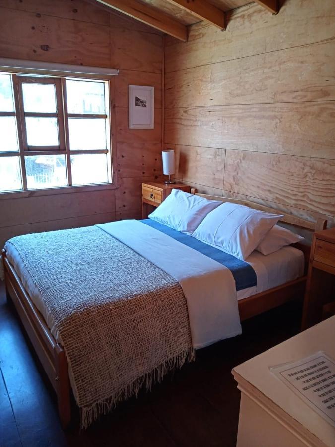 Hostal Palafito Waiwen Castro Exterior photo